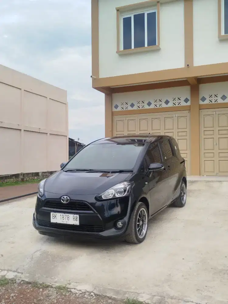 Dijual Toyota Sienta E Manual 2016