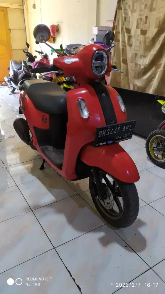 YAMAHA FAZZIO LUX HYBRID 2022 (KM.5000) SEPERTI BARU