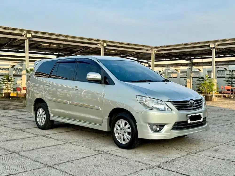 Toyota Kijang Innova G Lux Luxury Matic 2011 Low KM 110RB
