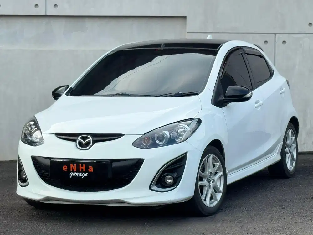 Mazda 2 RZ 1.5 Automatic 2012.. eNHa garage Semarang..