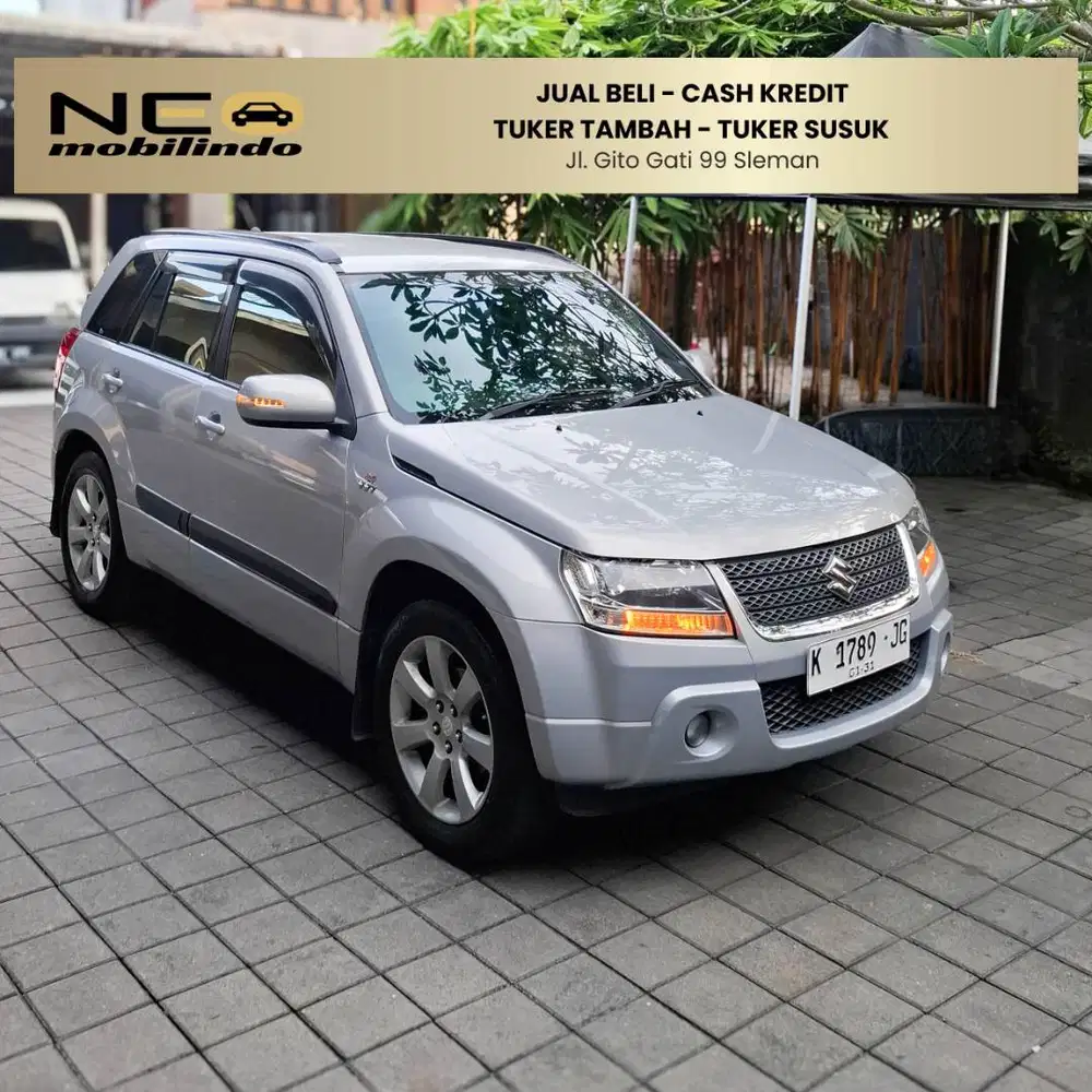 SUZUKI GRAND VITARA 2.4 BENSIN AT 2010 ABU ABU METALIK