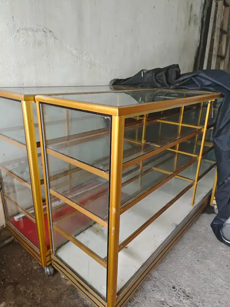 Steling Rak Kosmetik