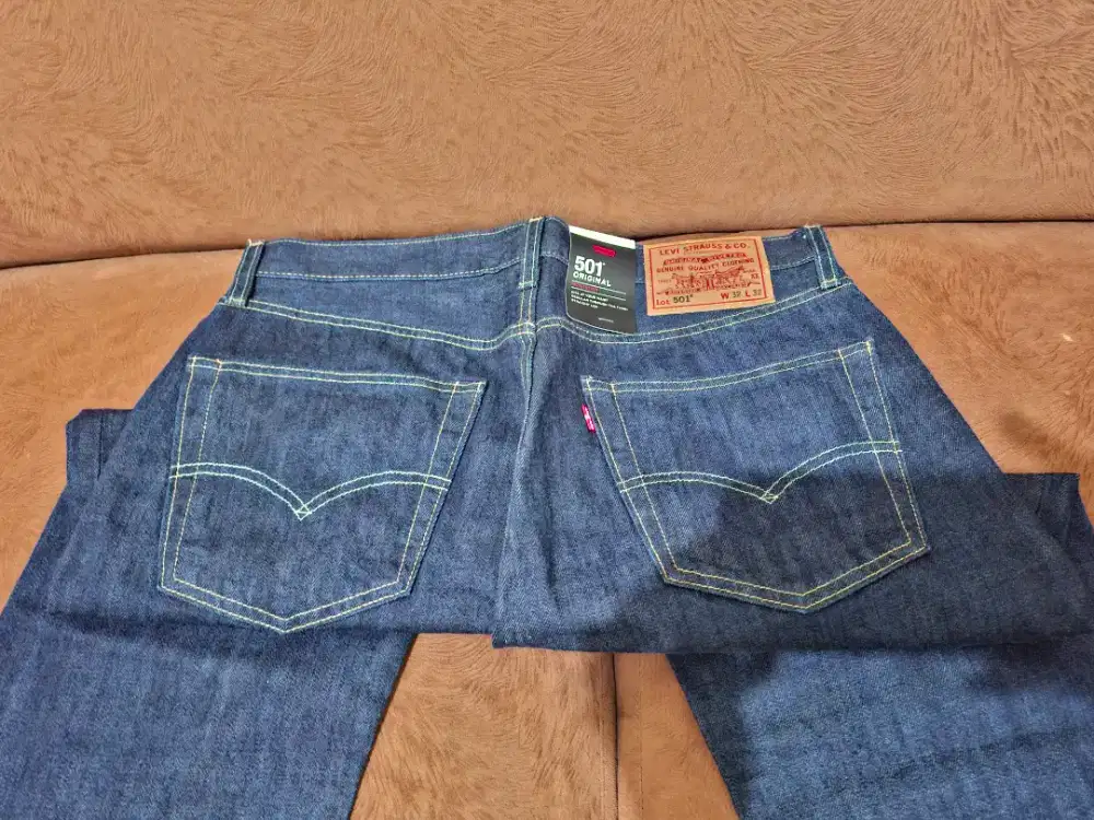 Levi's Jeans 501 dark blue size 32