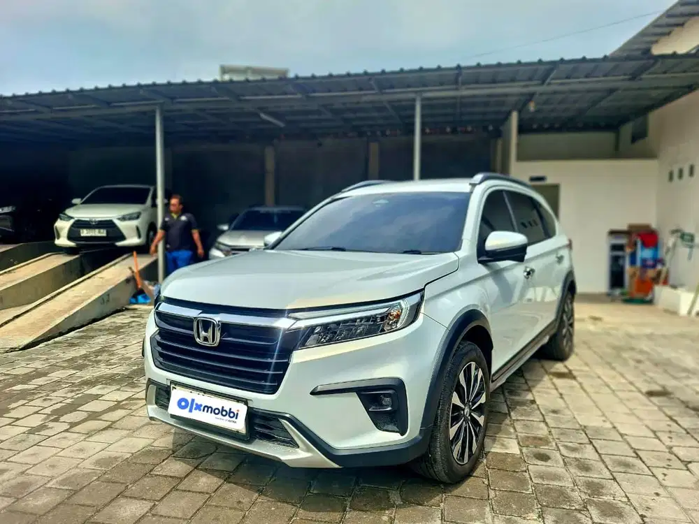 Low Km - Honda BR-V 1.5 Prestige Sensing Bensin-AT OTOMATIS-2022