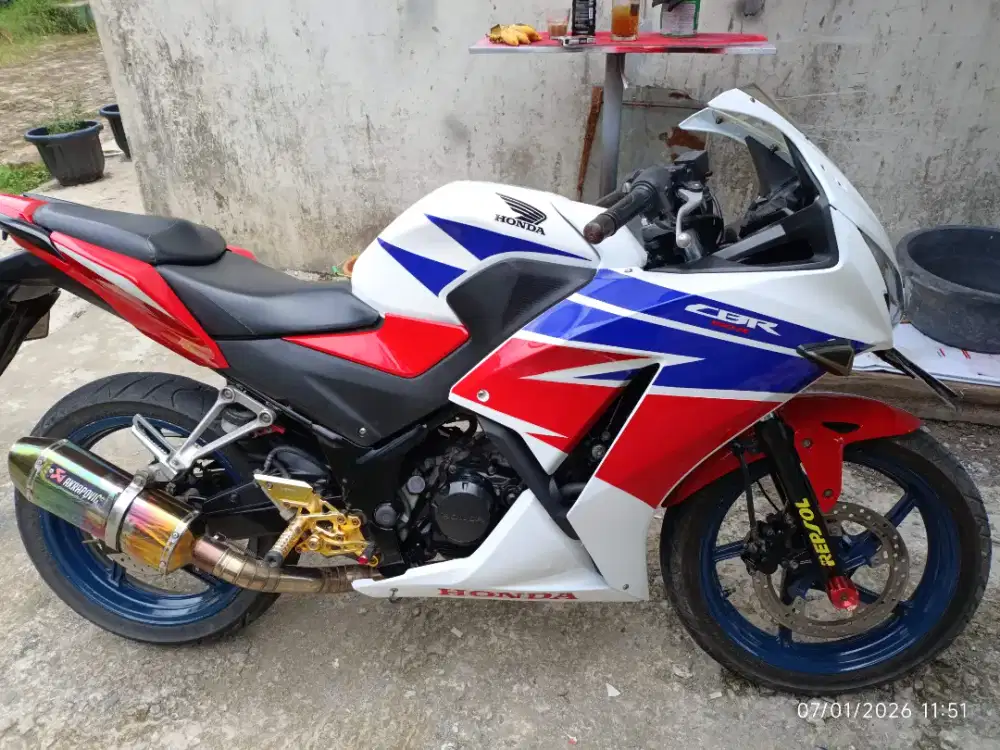 Di jual honda CBR 2015