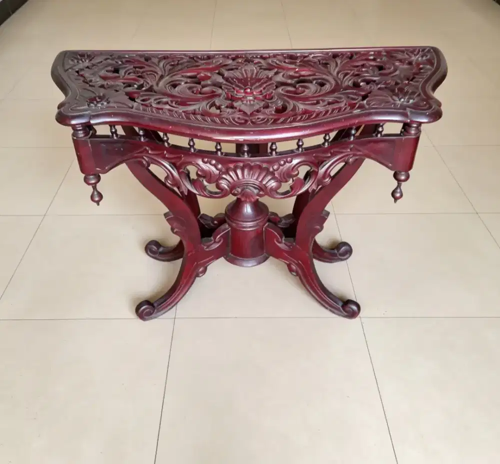 Meja Konsul jati ukir