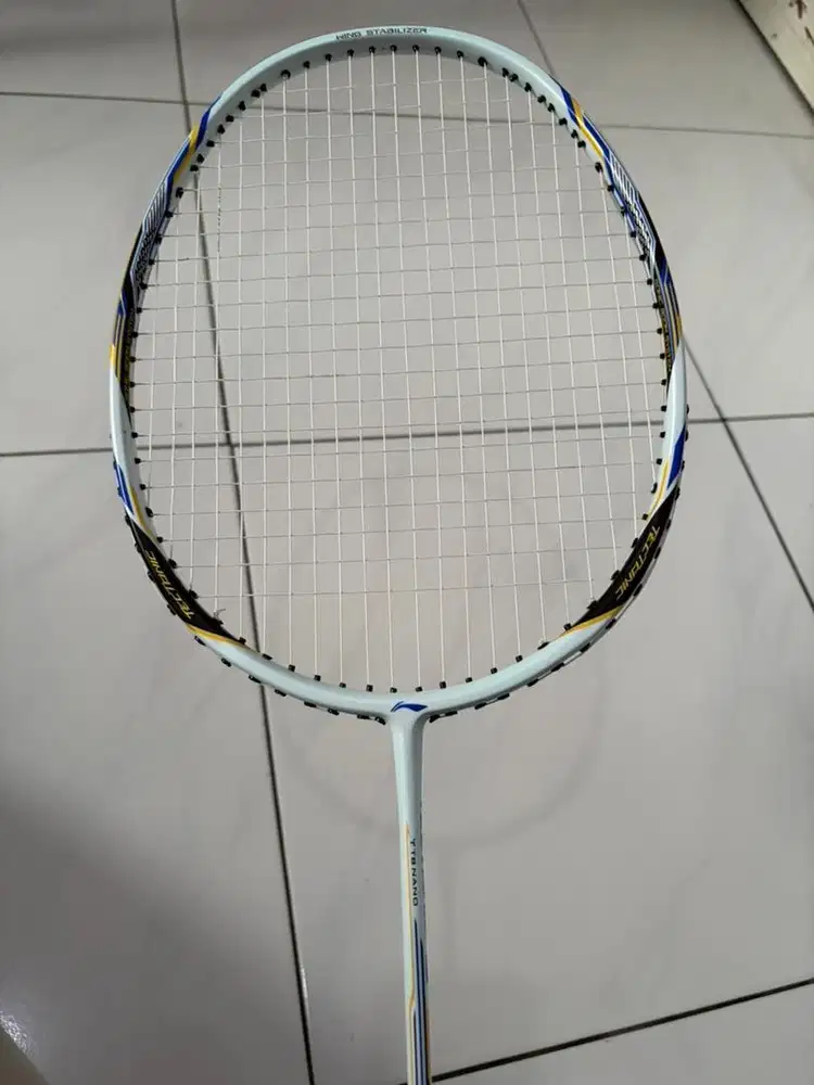 (99% LIKE NEW) Racket Lining Tectonic 3R