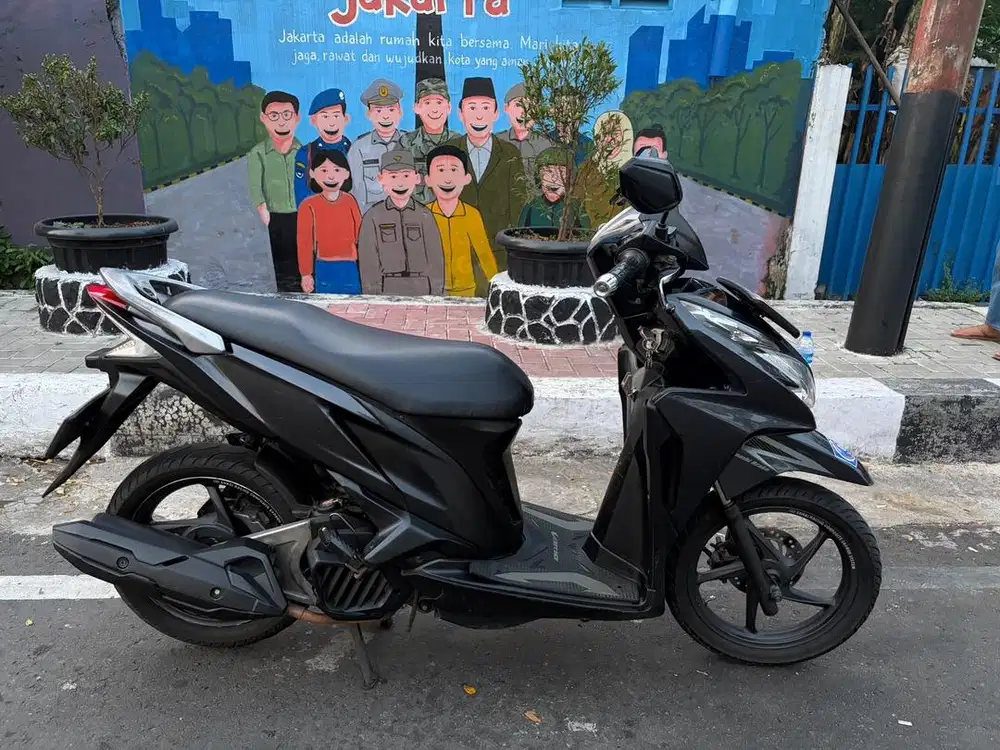 motor vario 125 fi kzr old