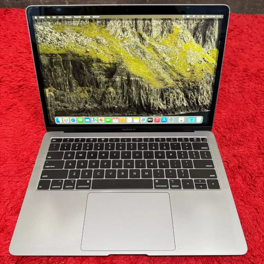 Macbook air 2018 ram 16gb ssd 256gb core i5 siap pakai bisa cod
