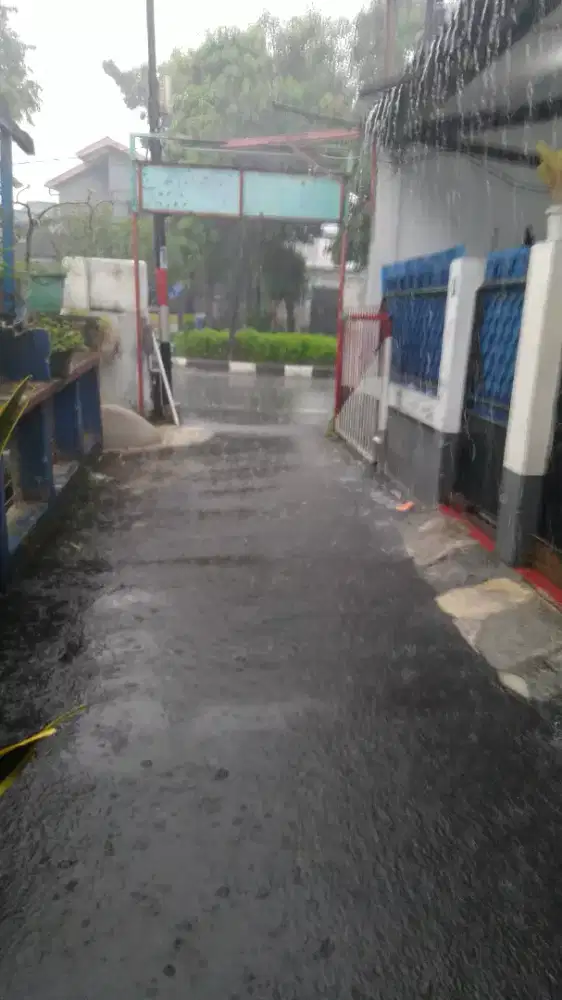 Cari kerjaan apa aja