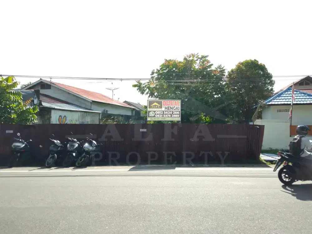 Tanah Strategis! Pinggir Jalan Utama, Akses Mudah, Tengah Kota