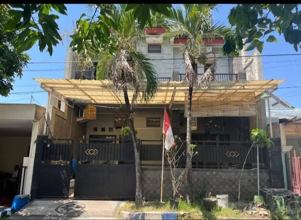 Rumah di Griya Kebraon Utama Surabaya Siap Huni Bagus dan Terawat