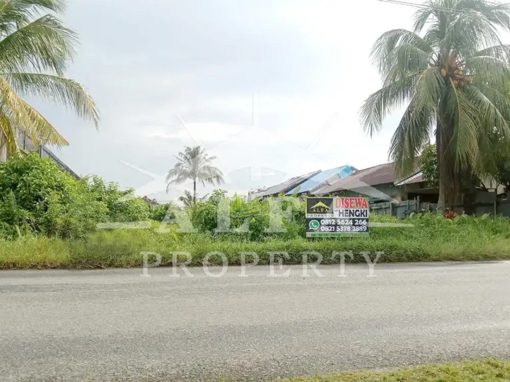 Sewa Cepat Tanah Sangat Luas Dekat Sekolah dan Cafe