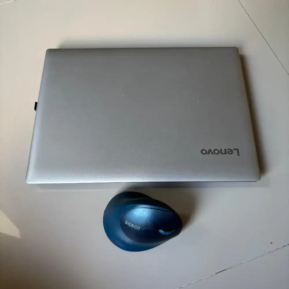Laptop Lenovo IdeaPad 320-14AST RAM 4GB SSD 256GB Second Bonus Mous