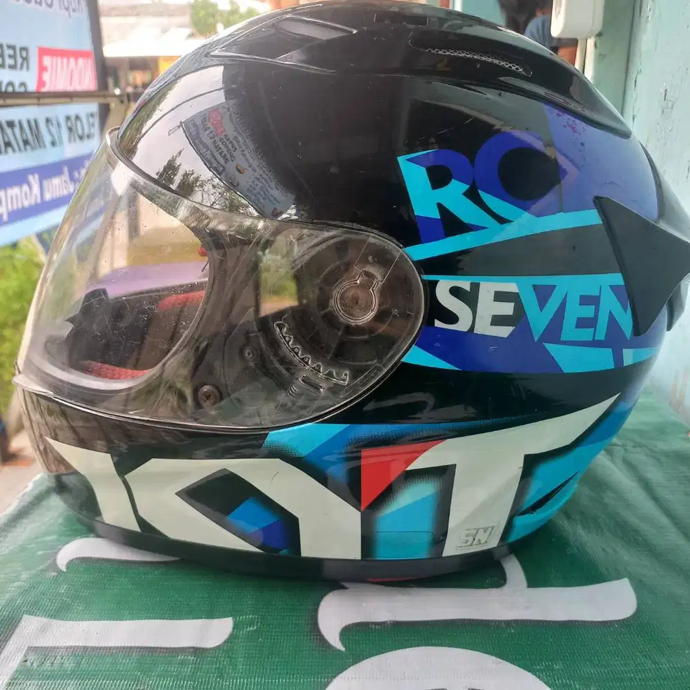 JUAL CEPAT!! HELM FULL FACE KYT RC SEVEN (SECOND)