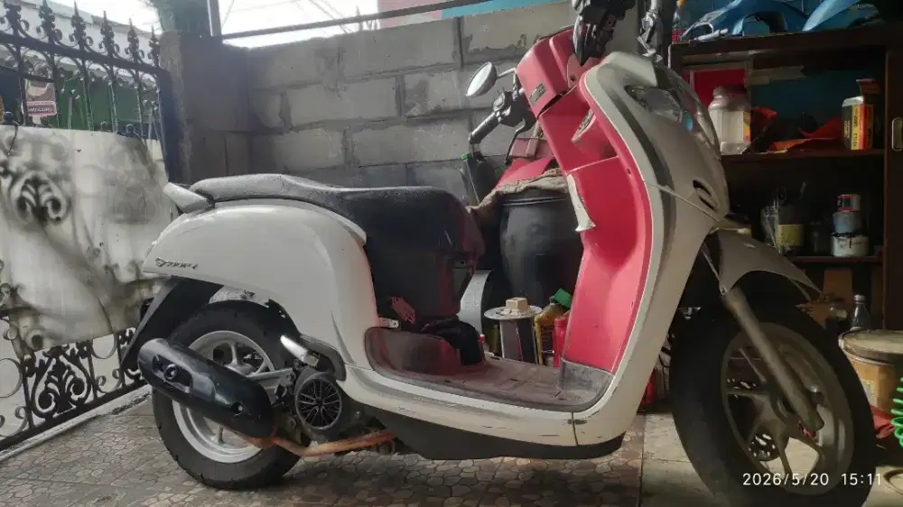 Honda Scoopy ban donat