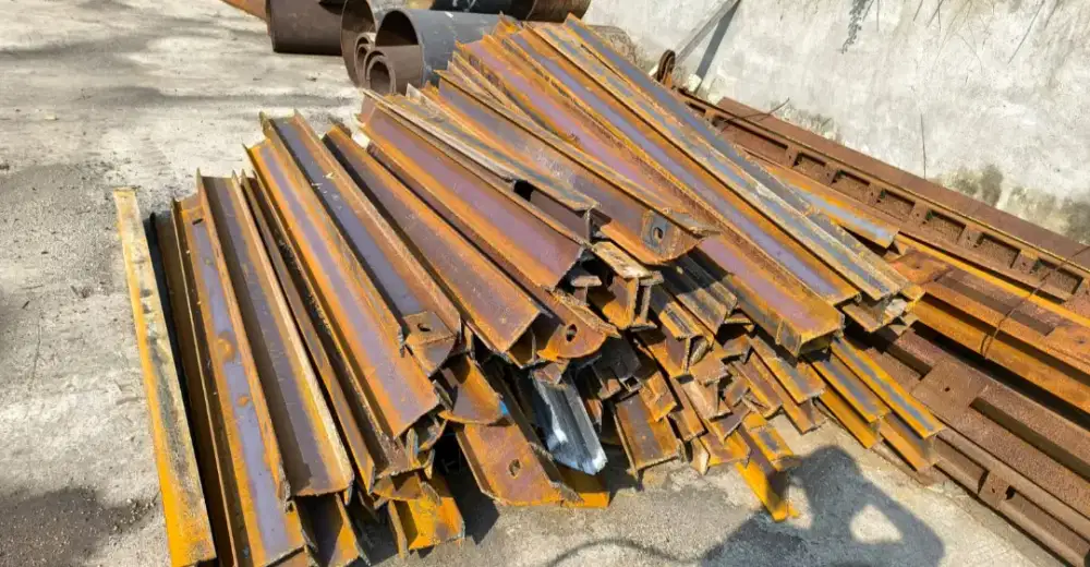 Jual beli besi tua
