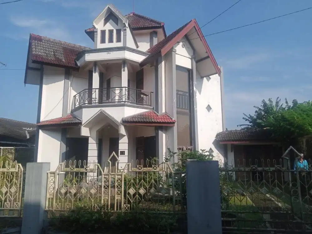 Dijual Rumah 2 lantai