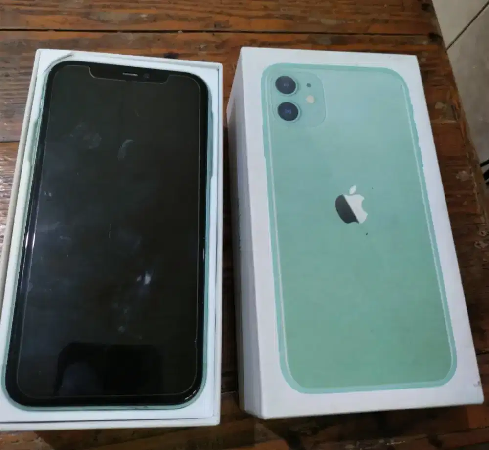 iP 11 128GB Hello