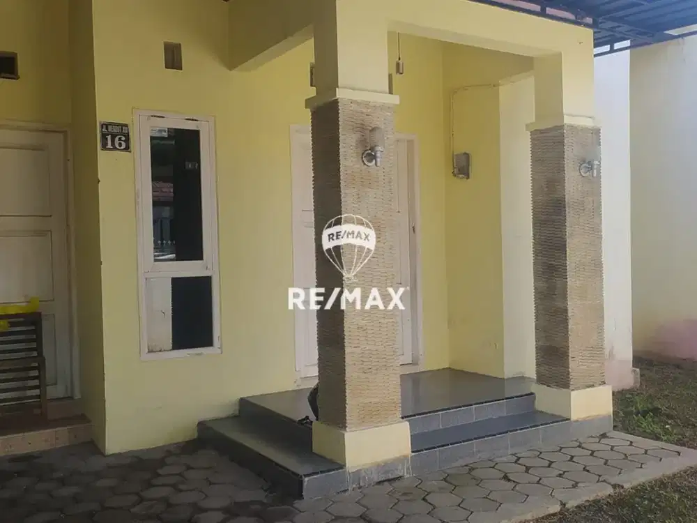 DIJUAL RUMAH SIAP HUNI TENGAH KOTA, MENDUT-BANYUWANGI