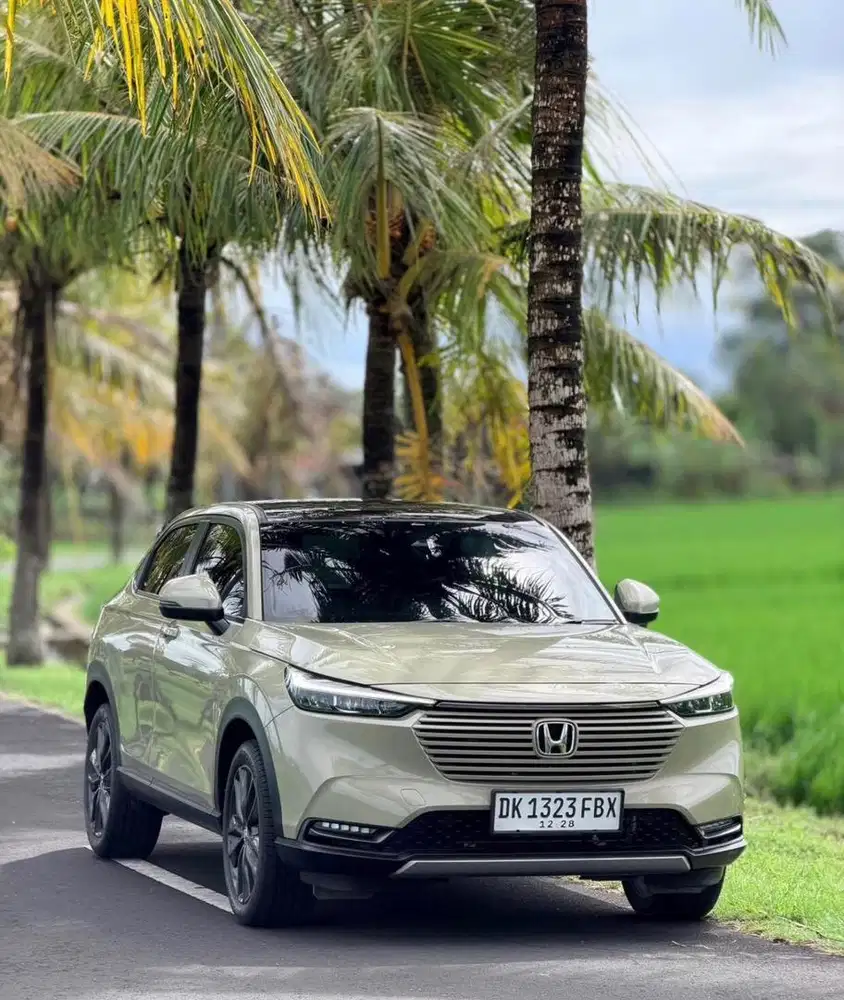 Hrv New se cvt 2023 a/t masih seperti baru