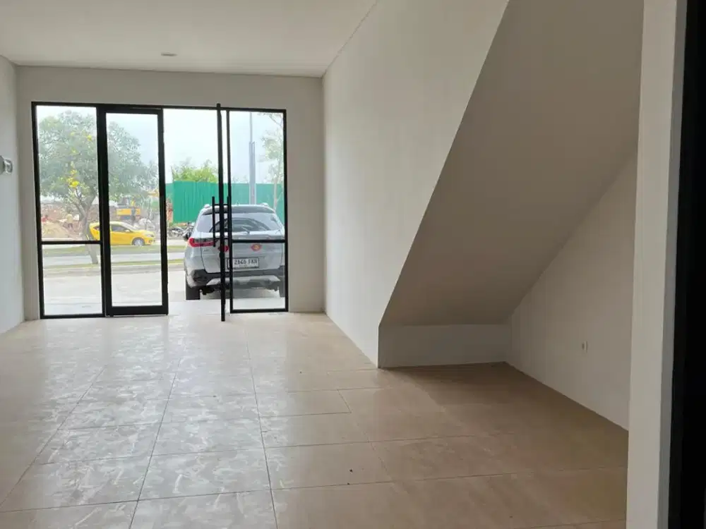 Disewakan Ruko 3 Lantai, Lokasi Strategis di Lippo Cikarang