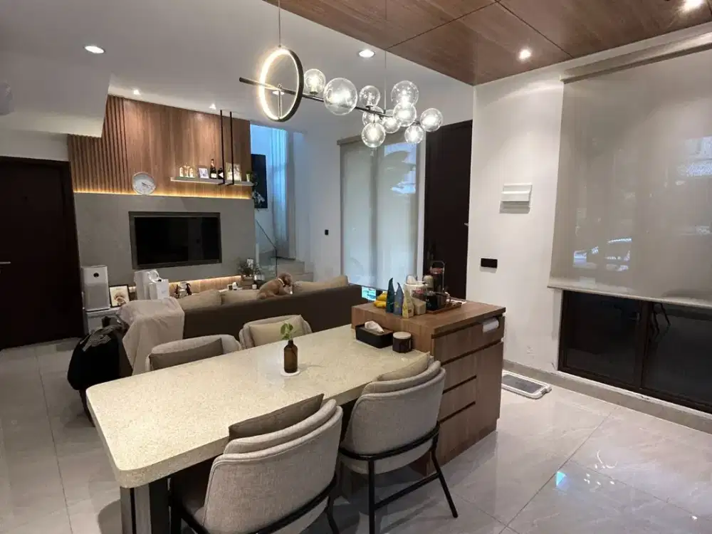 Rumah Full Renovasi di The Mozia BSD Dekat Sekolah dan Mall