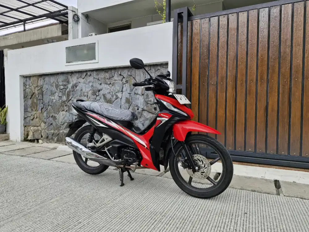 DI JUAL CEPAT HONDA REVO X TH 2022