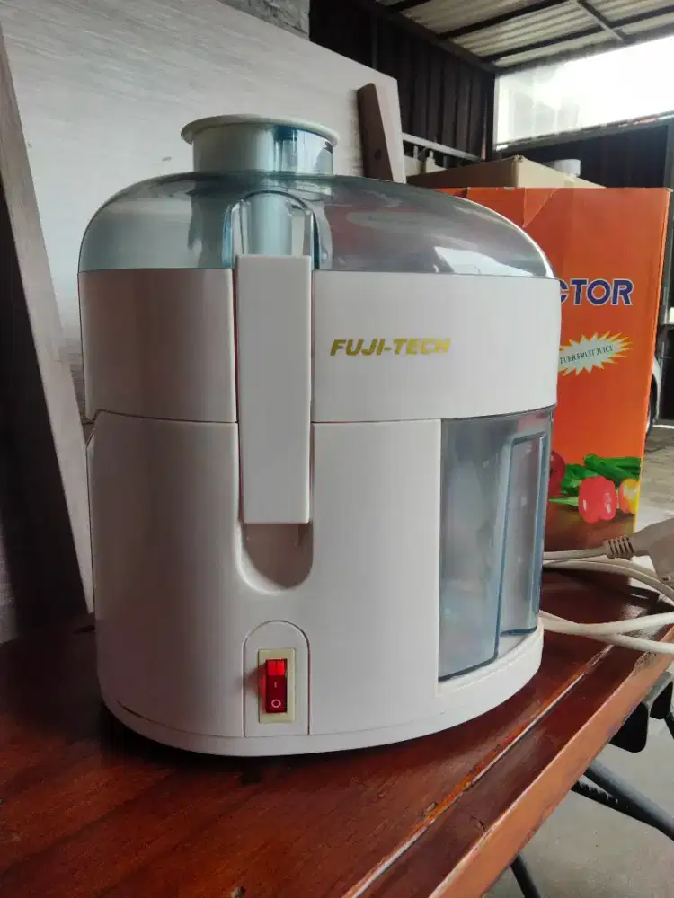 Fuji tech Juice Extractor.