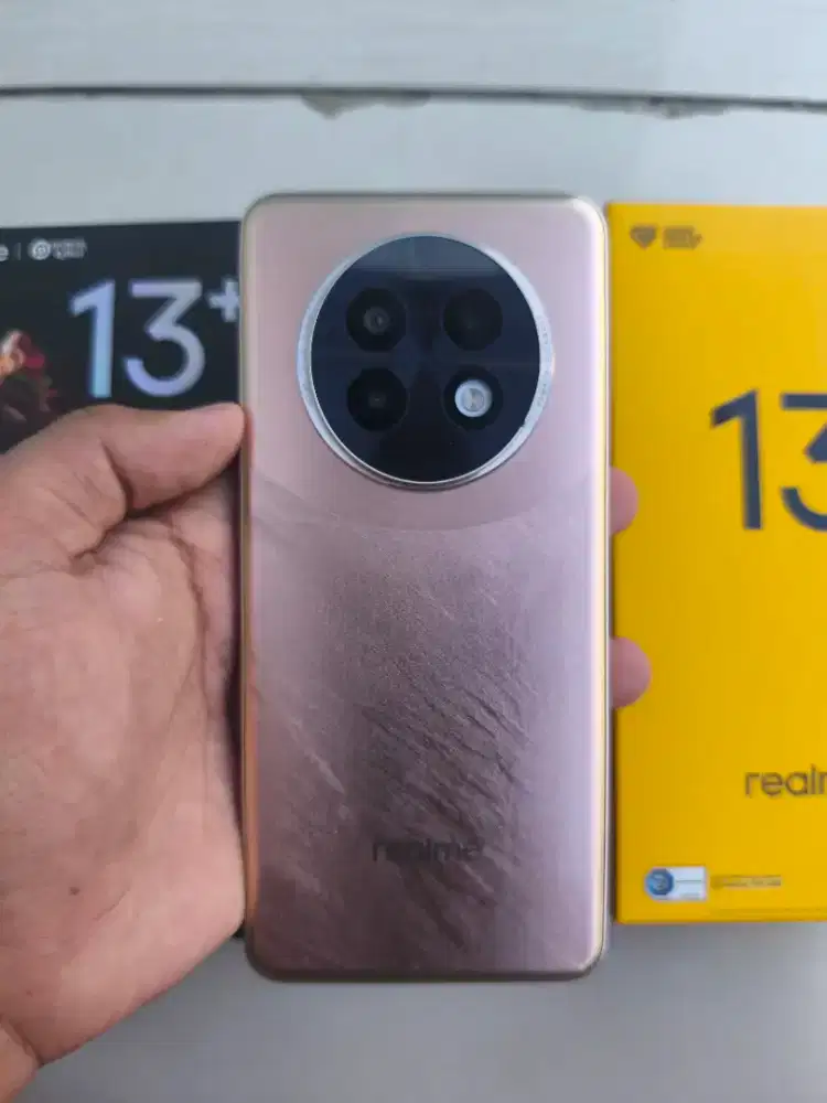 Realme 13+ 12/256gb fullset no minus