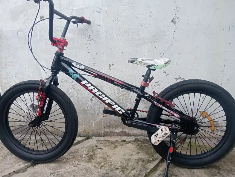 Jual BMX facific Batman ban jumbo UK 20