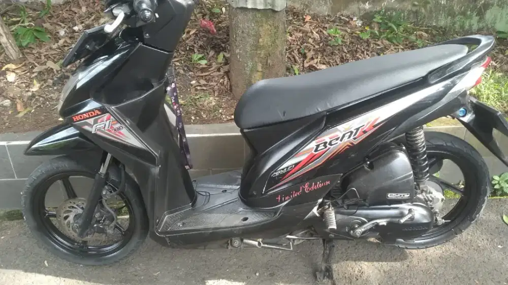 Beat  FI 2015 ESP  ,  mulus full ,mesin standaran