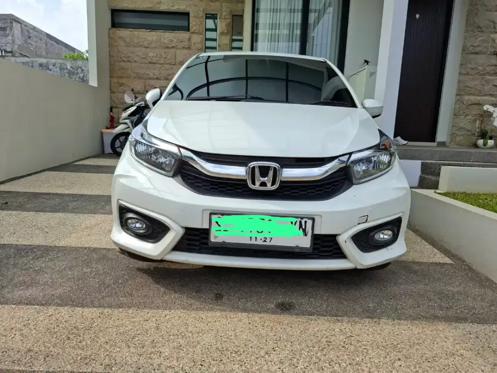 Dijual Cepat, Nego Tipis Brio Satya E AT warna putih