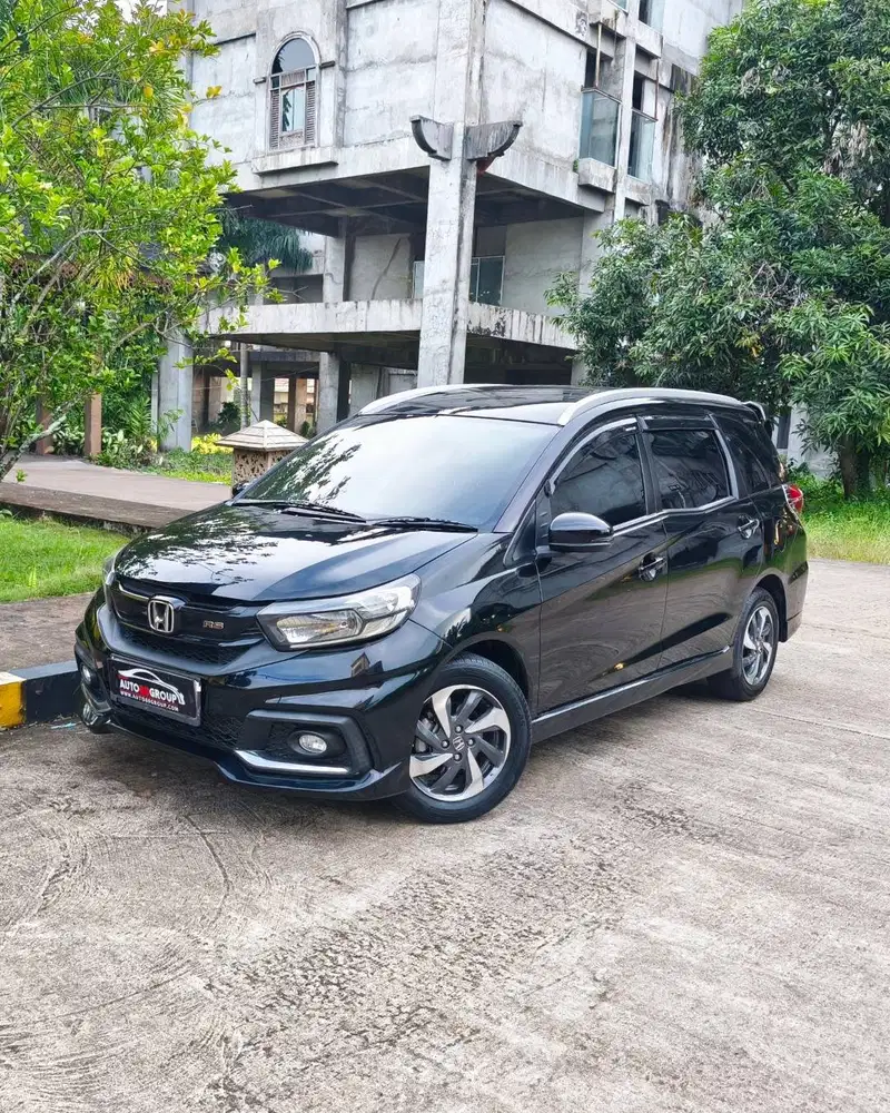 HONDA NEW MOBILIO TIPE RS (HITAM) 1.5 MATIC CVT (2017)