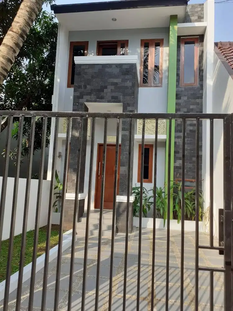 Disewakan Rumah BSD Nusaloka Cantik dan Rapi