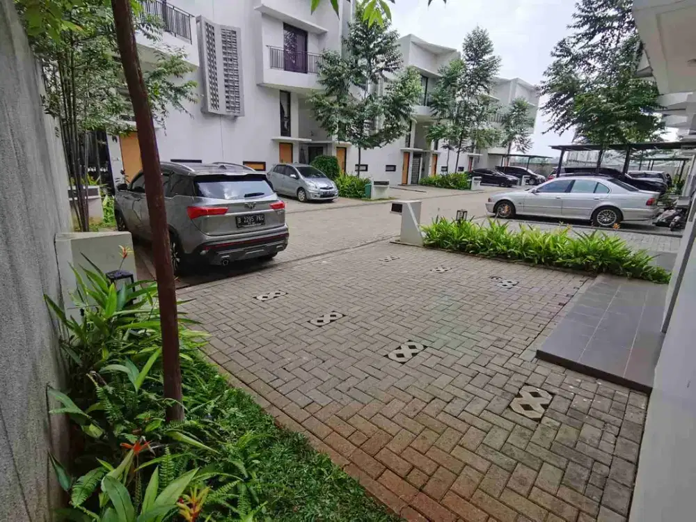disewakan rumah di cluster townhouse deket upj
