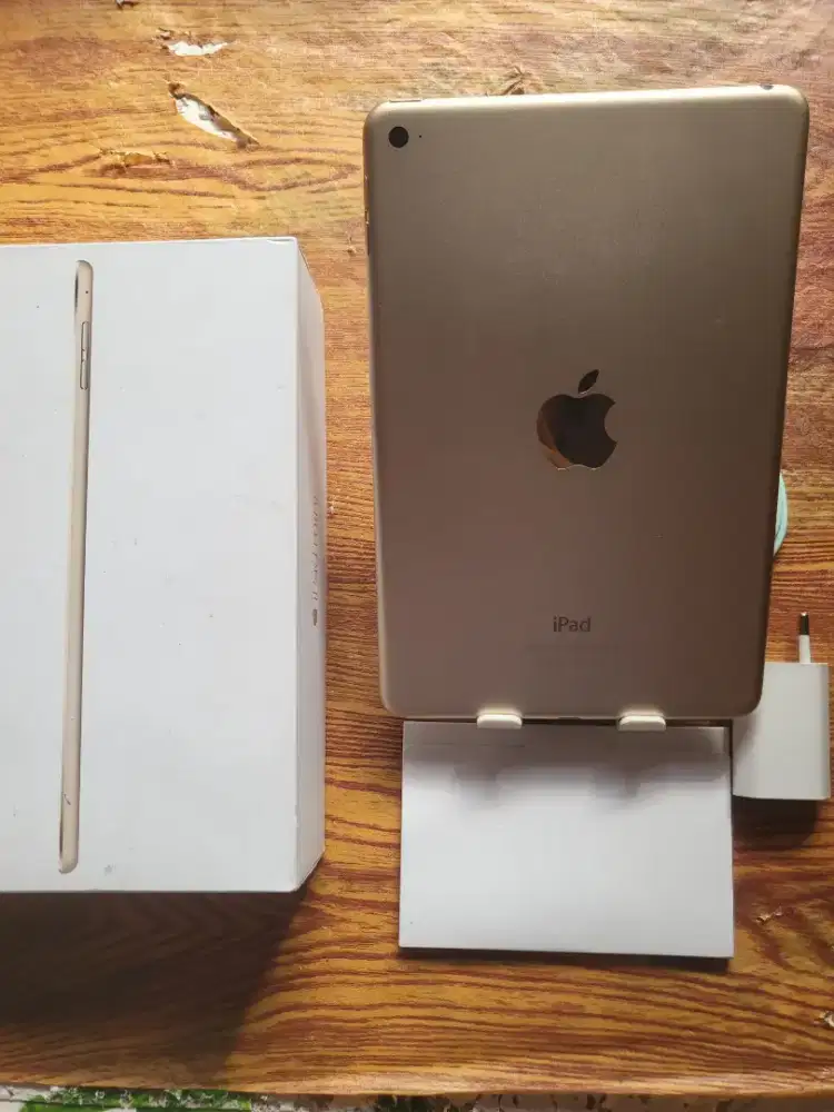Ipad mini 4 128gb gold wifi only fullset normal