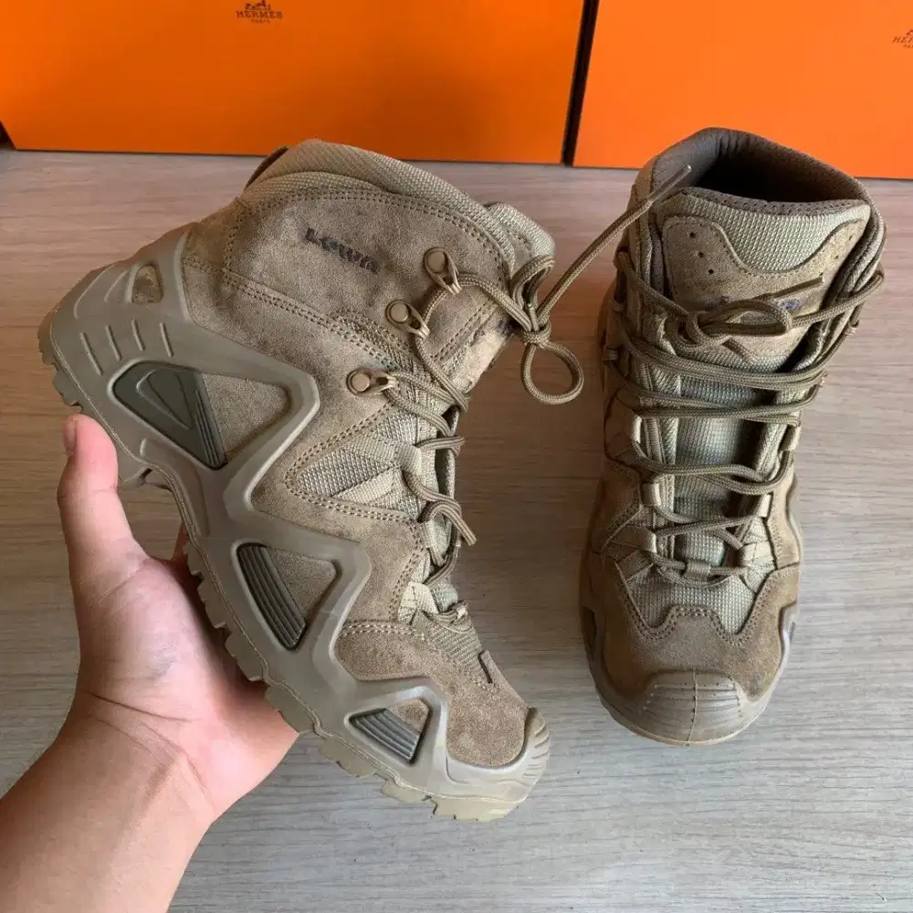 Lowa Zephyr GTX sepatu boots hiking outdoor taktis second original 41