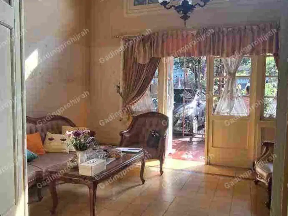 Dijual Rumah Mainroad Gatot Subroto Heritage Gol. A