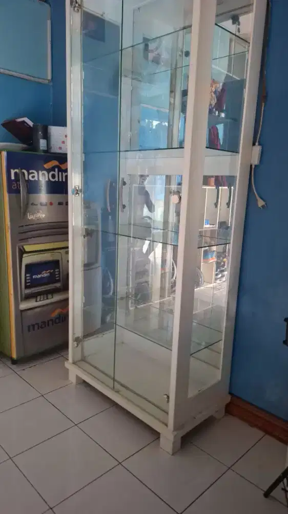 Lemari Display kaca