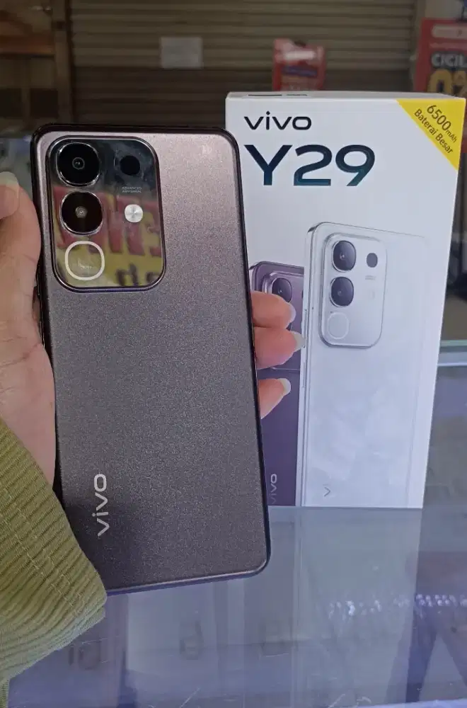 Hp VIVO Y29 second mulus, lengkap ,siap pakai
