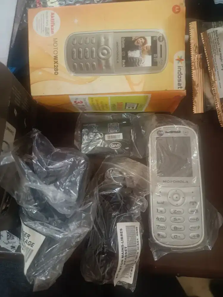 Murah stok lama hp Motorola wx 280 LKP mulus seperti baru