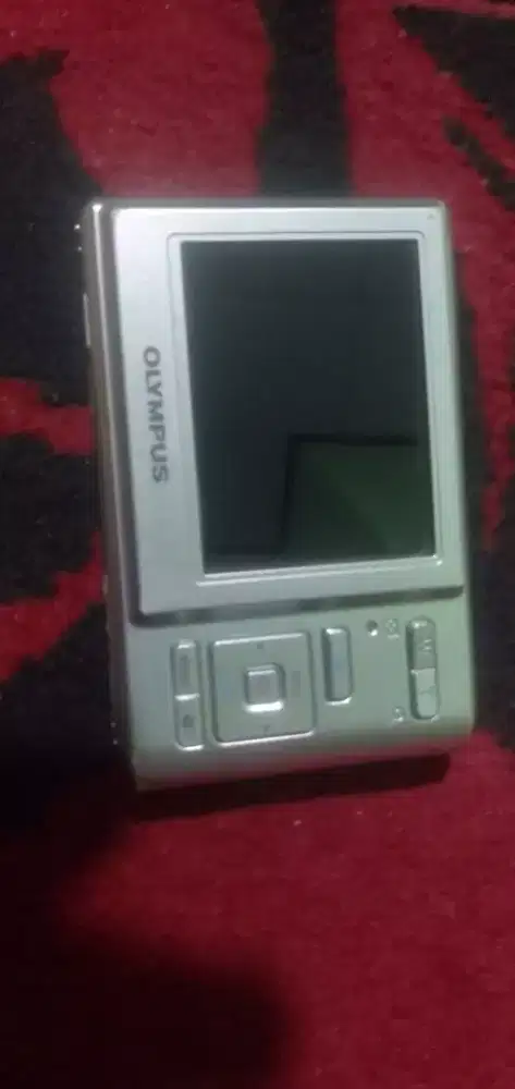 Digicam Olympus T 100