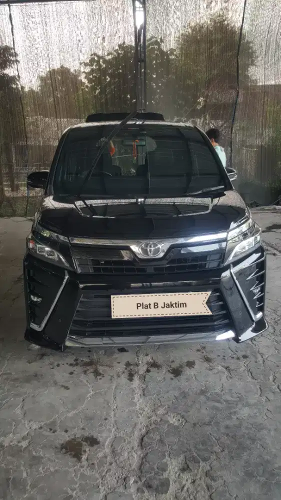 Toyota Voxy 2017 A/T , Pmk Pribadi
