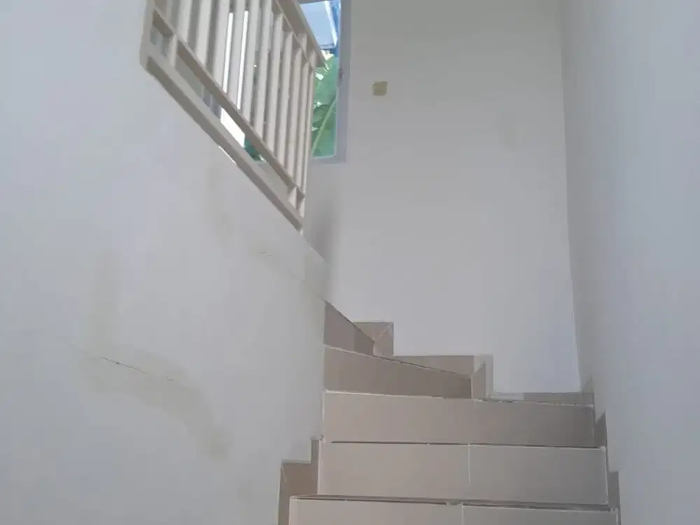 Di Jual rumah baru 2 lantai  di dalam Cluster Prima Harapan Regency Bekasi