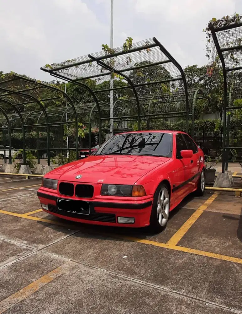 Bmw e36 320i tahun 1995