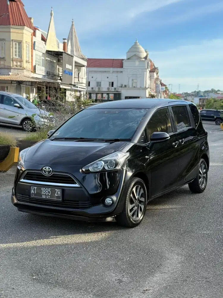 SIENTA V MATIC 2017 LOW KM