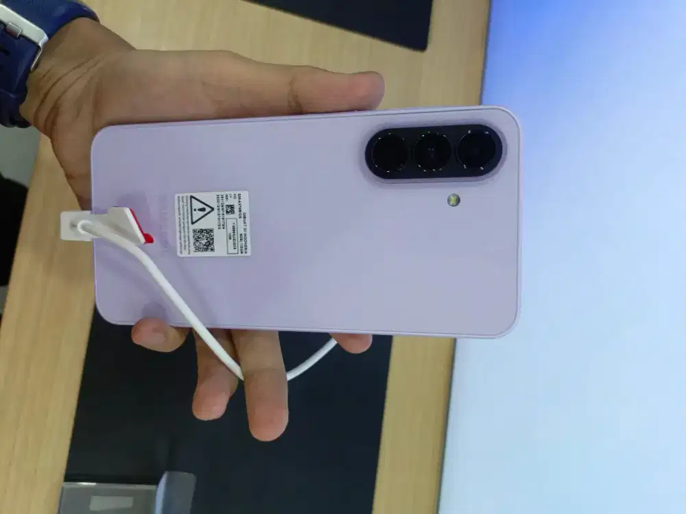 Samsung Galaxy A37