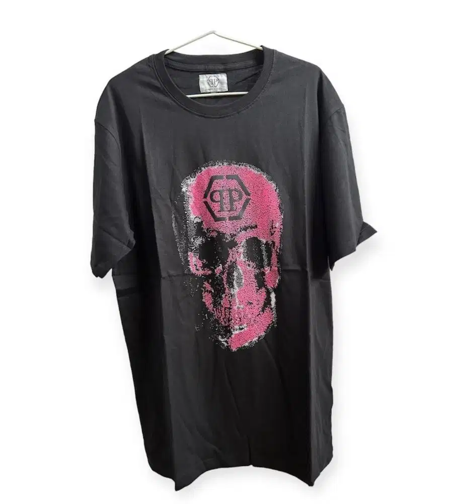 kaos tshirt preloved bal hitam size 75×57 philipp plein tengkorak pink