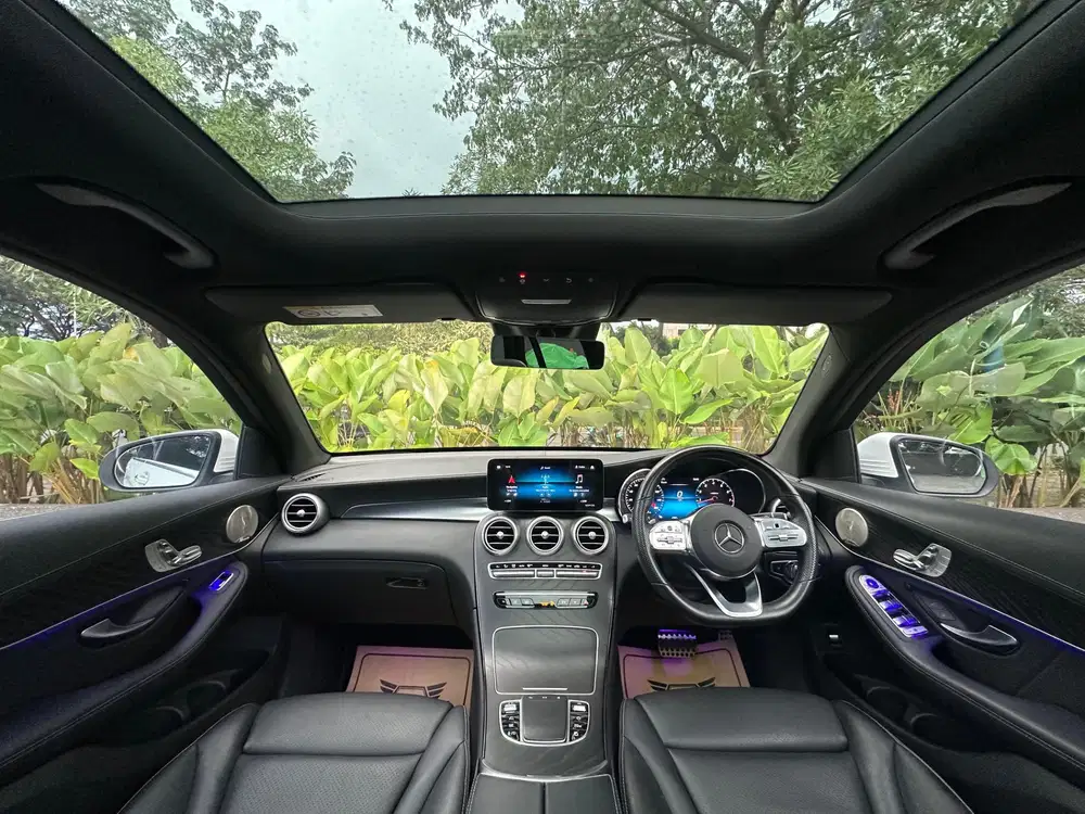 Mercedes Benz GLC200 AMG 2021 BERGARANSI